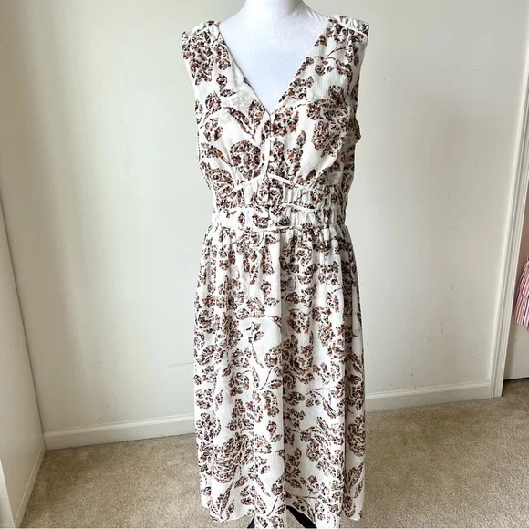WHITE HOUSE BLACK MARKET Sleeveless Floral Ruched Lightweight Dress—SZ. Large - Picture 1 of 14